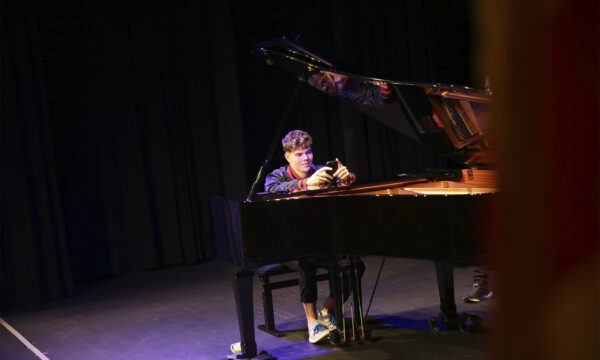 galeria-michael-andreas-pianista_0003_EV2B8743