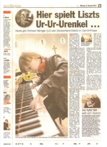 Recorte de prensa (tz): «Hier spielt Liszts Ur-Ur-Urenkel…»